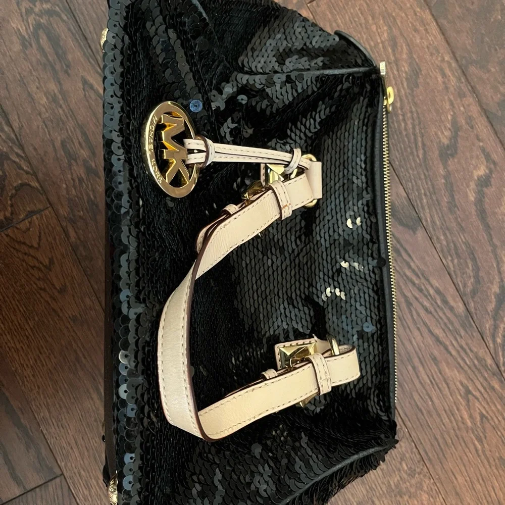 Michael Kors Sequin Purse Black - Picture 2 of 7